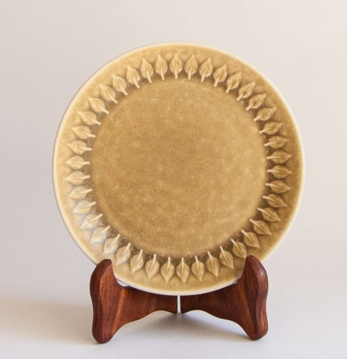 Kronjyden Nissen, Jens Quistgaard "Relief" Design Cup, Plate Design