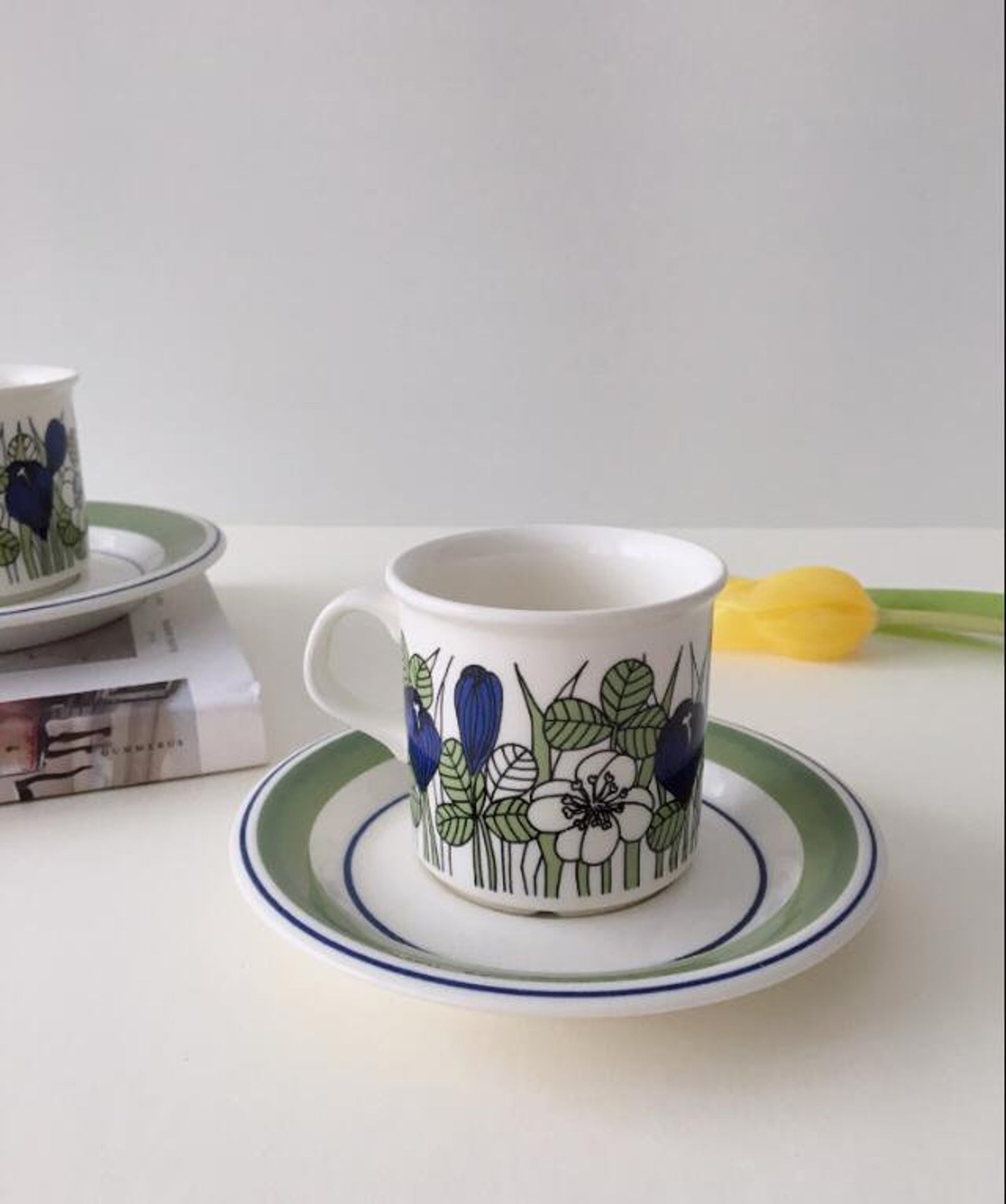 Arabia Finland Krokus – Esteri Tomula | C20Ceramics